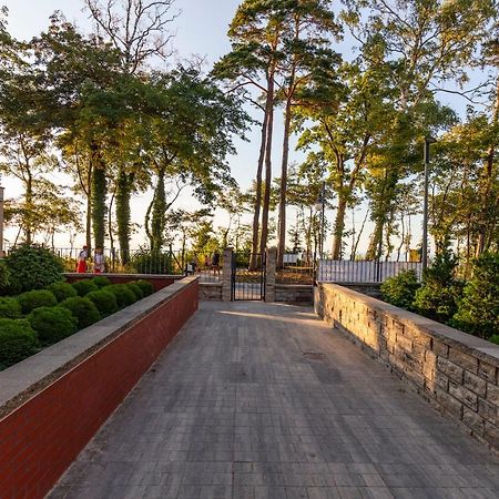 Apartament 7M Z Basenem W Jednym Budynku Klifowa Rewal Bon Turystyczny !!! Free Private Parking Экстерьер фото